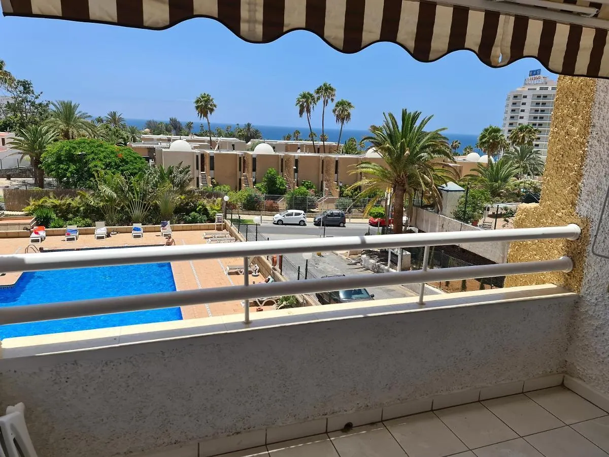 Apartment Borinquen Only 280 Meters To The Beach, Balcony With Sea View, Heated Pool, Wifi Playa de las Americas