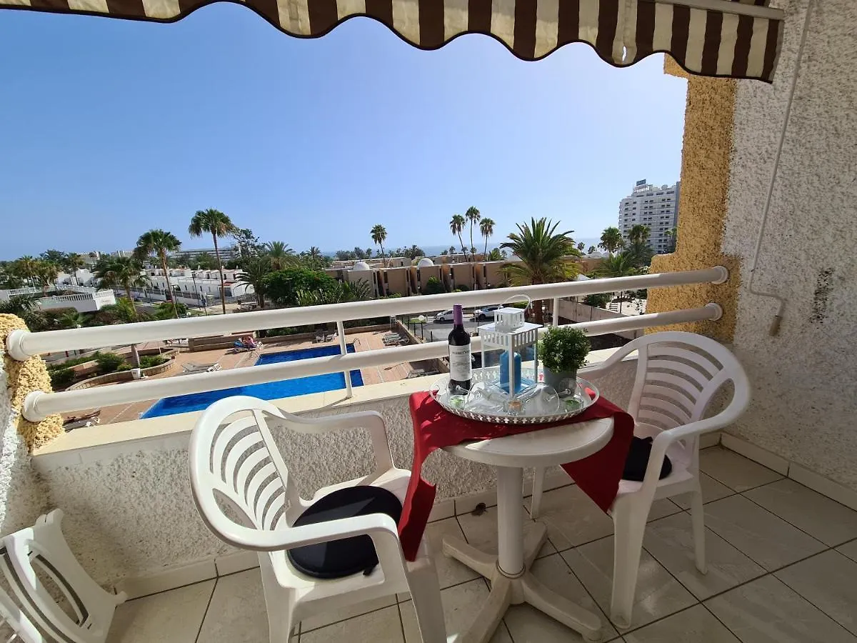 Borinquen Only 280 Meters To The Beach, Balcony With Sea View, Heated Pool, Wifi Playa de las Americas  Apartment Playa de las Americas (Tenerife)